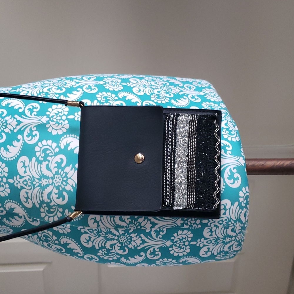 Crossbody bag